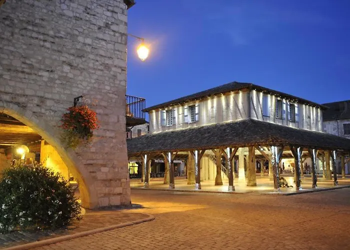 Modern 2 Bed Situated In Villereal 別荘 Rives