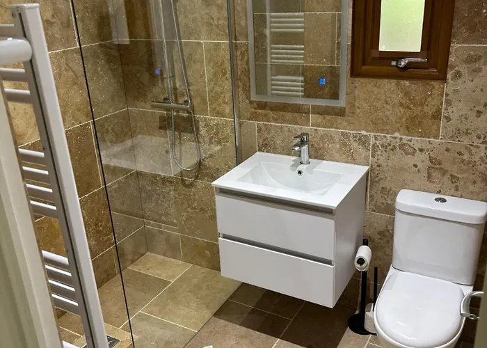 Modern 2 Bed Situated In Villereal