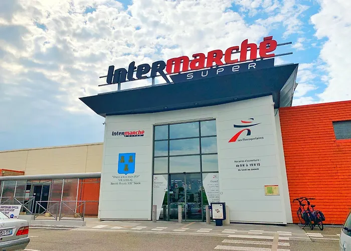 Modern 2 Bed Situated In Villereal 別荘 *