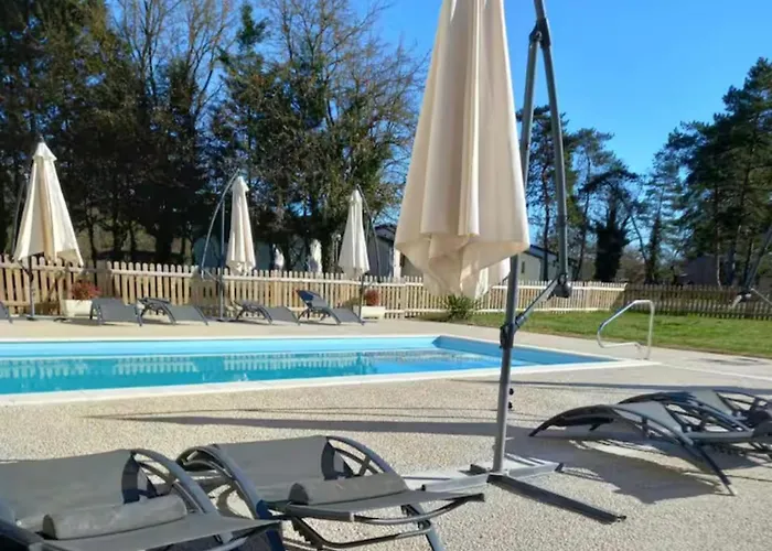 Modern 2 Bed Situated In Villereal 別荘 *