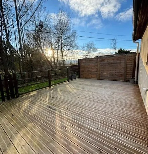 Modern 2 Bed Situated In Villereal Rives